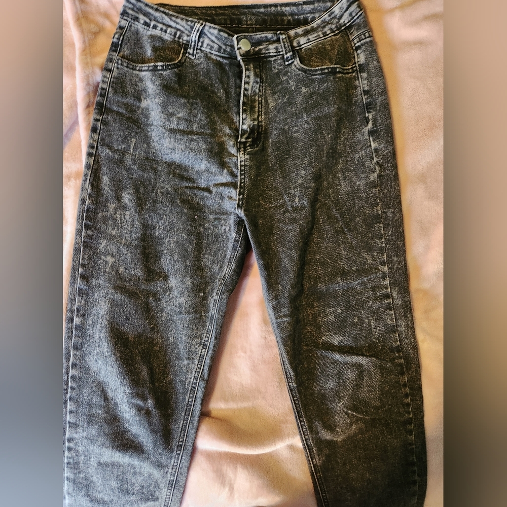 Black Acid Wash Skinny Jeans